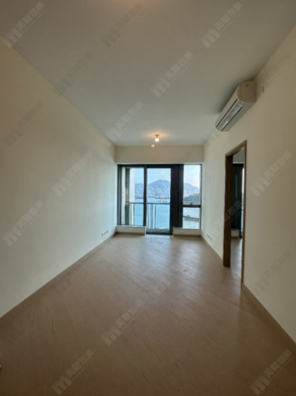 Harbour Infinity Phase 2 "Sea View" 3-Bedroom! Super Close to Nam Cheong Station!63591337449347111