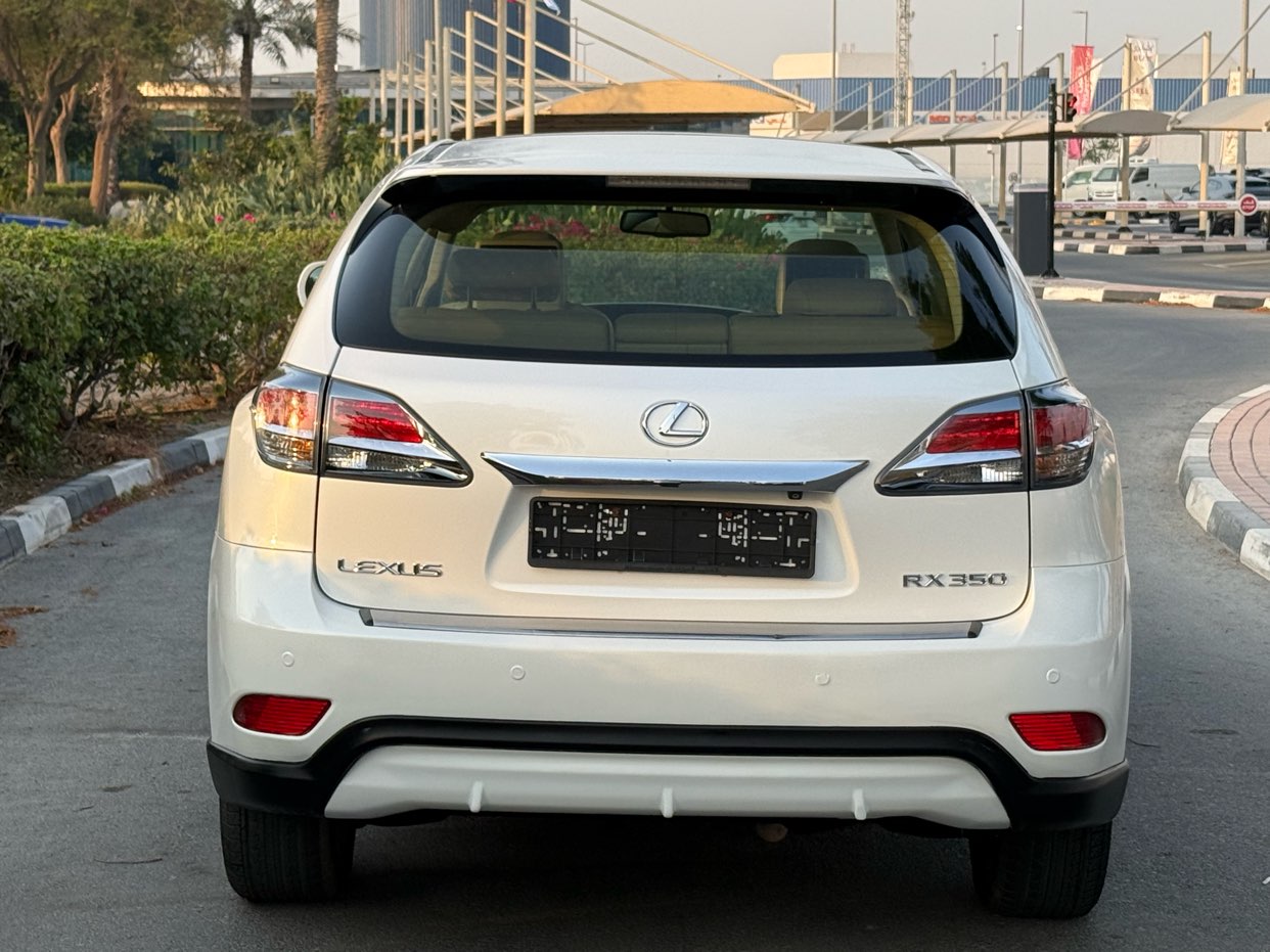 لكزس RX350 بلاتينوم 2015 GCC مالك أول حالة جيدة جداً 63694328922499112
